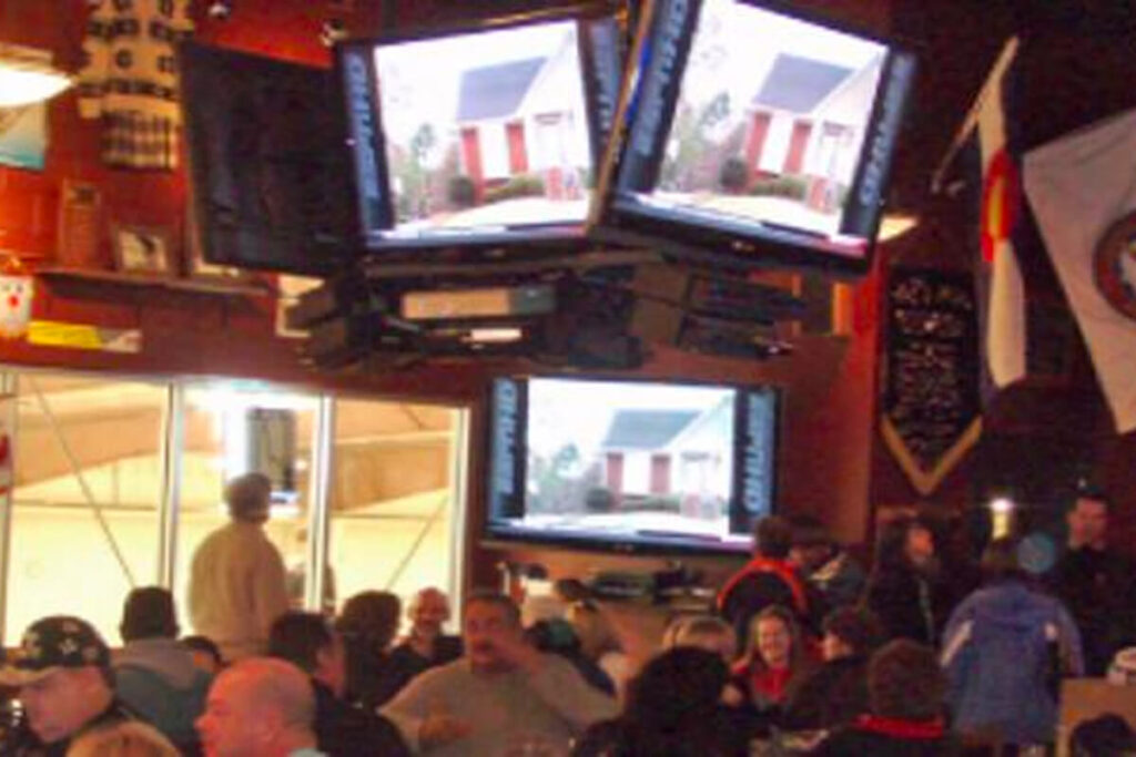 Cellys Bar and Grill