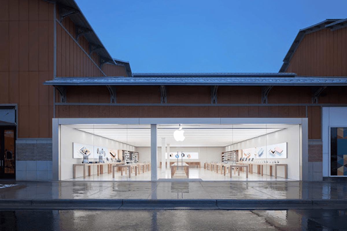 The Apple Store