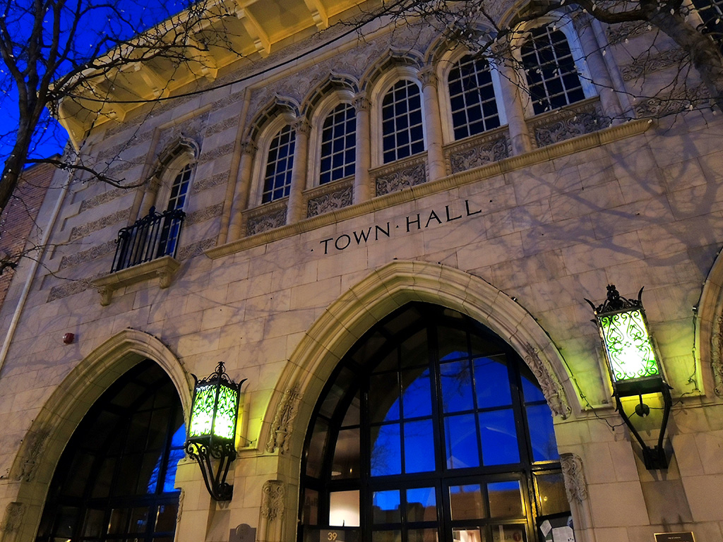 Town Hall Arts Center